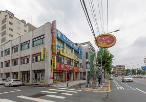 Busa-dong Ginseng and Medicinal Herb Street2