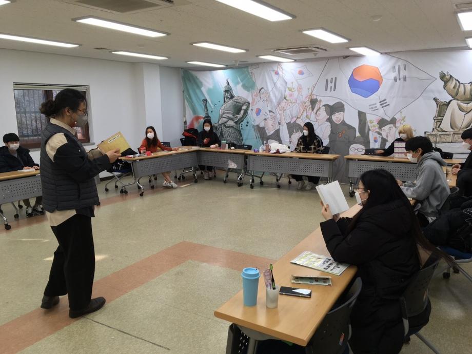 역사 인물 족보에서 진로 찾기 교육 운영 3일차 이미지