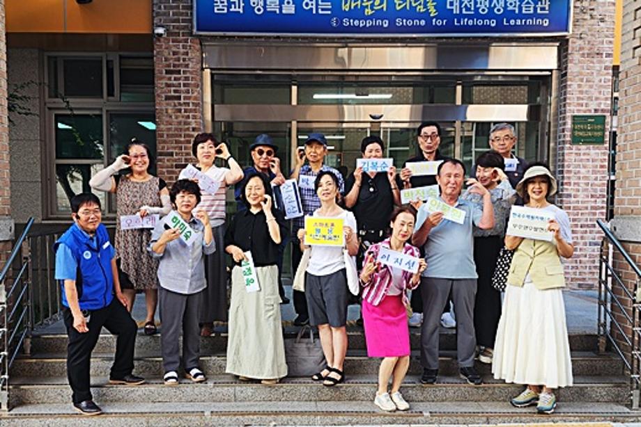 스마트폰 사진 속 삼매경 이미지