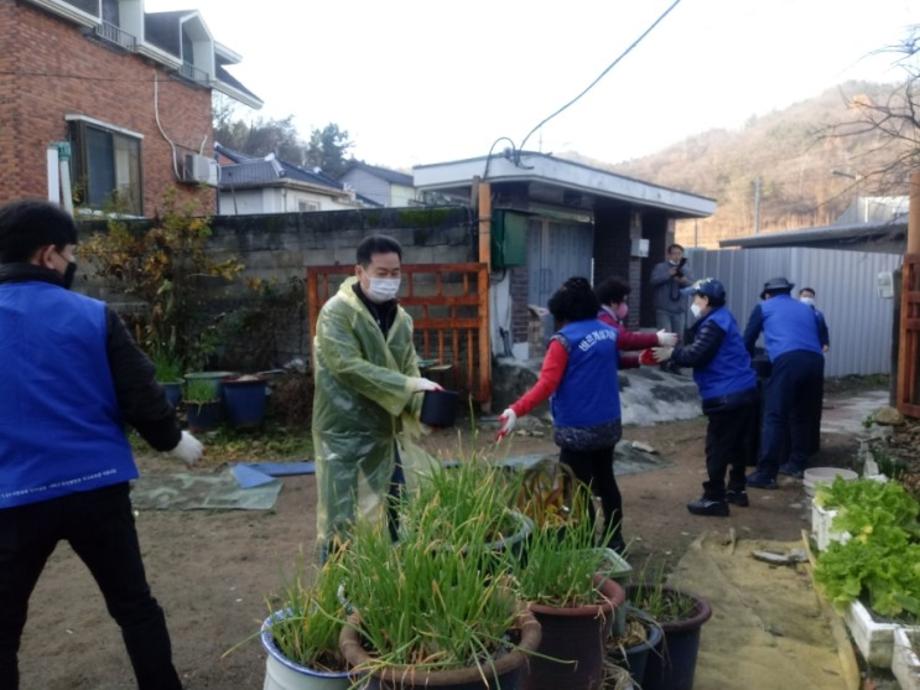 중구바르게살기운동협의회, 사랑의 연탄 나눔 이미지