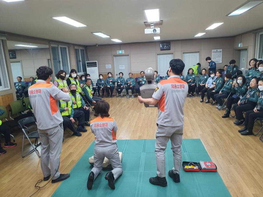 태평1동 자율방범대 심폐소생술 교육 실시 이미지