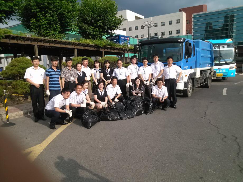 충남대학교 병원 주최 1단체 1도로가꾸기 행사 이미지
