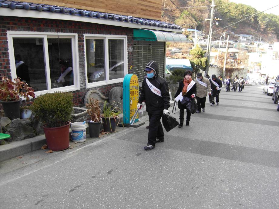 민원모니터회 자연정화 활동 이미지