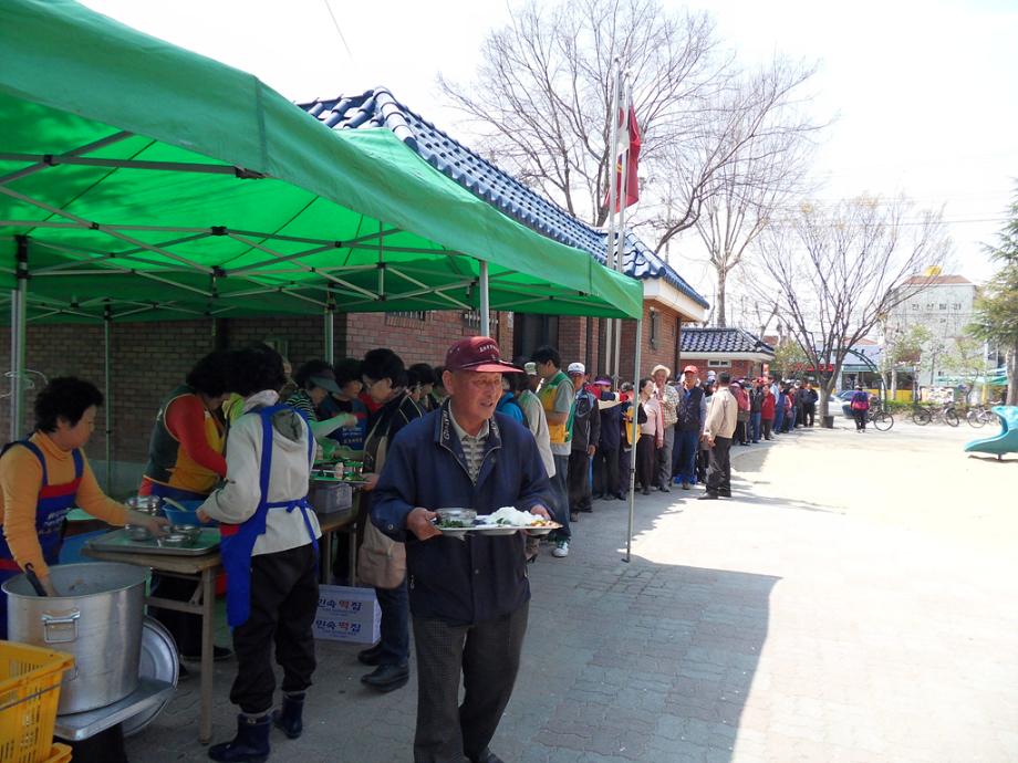 중구, 사랑 실은 효도마차 달린다 이미지