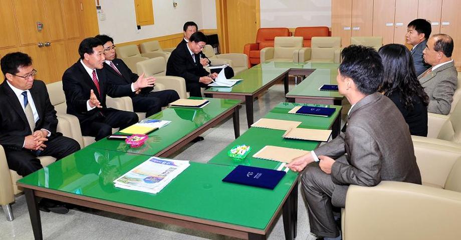 학력신장지원기금운용 심의위원회 위원 위촉 및 심의 이미지