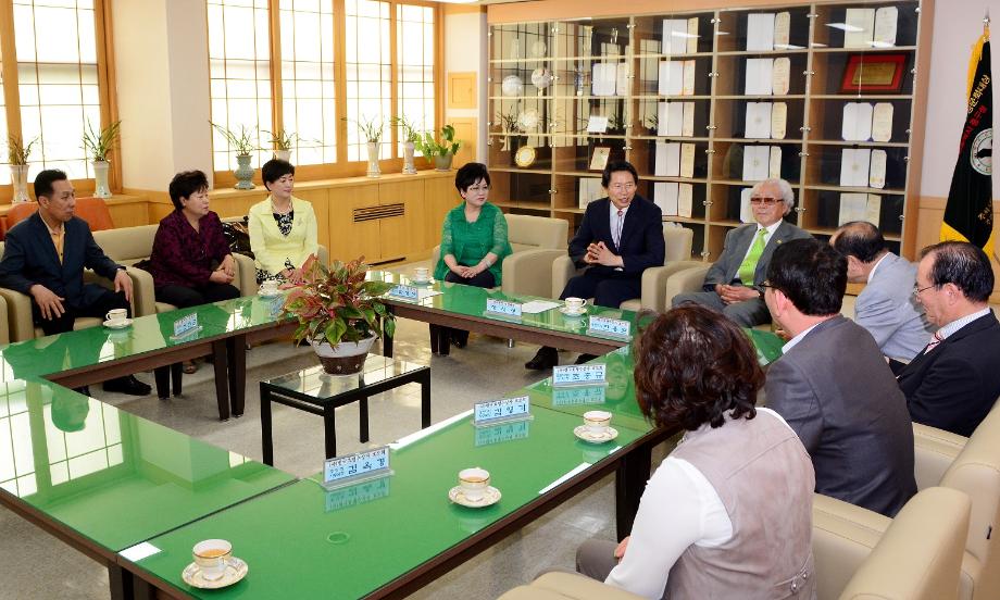(사)한국효행수상자 대전효도회 현미국수 기탁 이미지