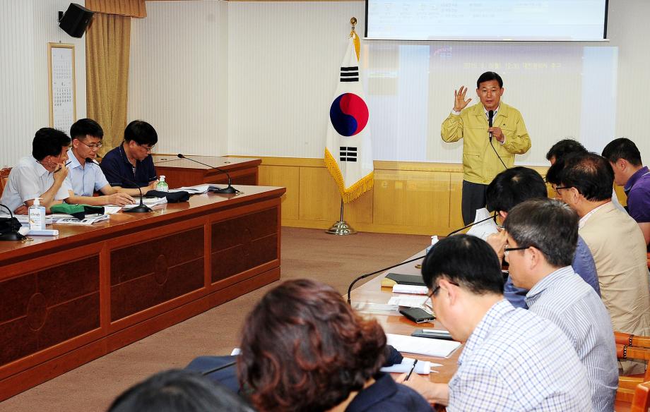 메르스 확산 방지를 위한 다중공공장소 주민 손소독 실시 이미지