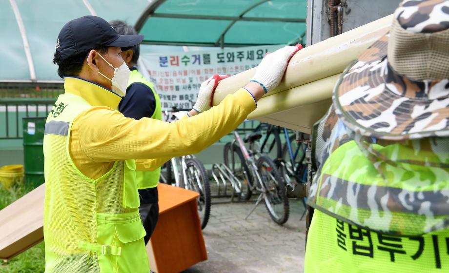 대형폐기물 수거 현장행정 추진 이미지