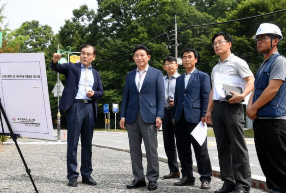 산서로 자전거(보행)도로 건설중 이미지