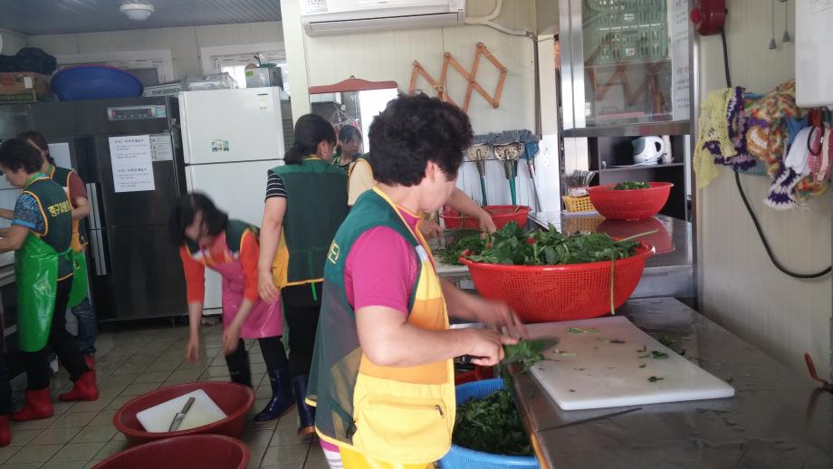 만두레봉사회 무료급식소(효심정) 배식 봉사 이미지