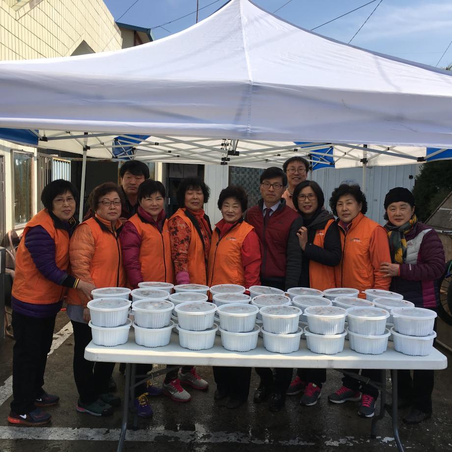 3월 만두레봉사회 사랑의 밑반찬 나눔 행사 이미지