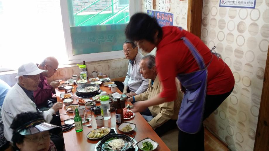 어버이날 기념 경로당 어르신 오찬 제공 이미지