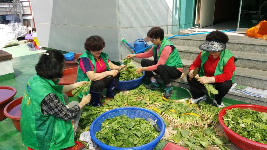 대흥동 새마을회(부녀회) 어려운 이웃 밑반찬 전달 이미지