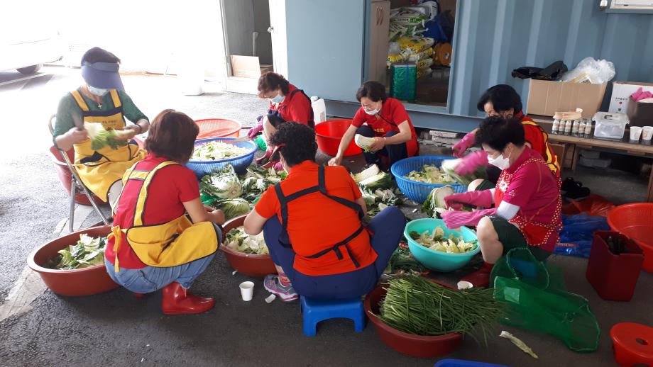 용두동 복지만두레!사랑의 밑반찬 전달 이미지