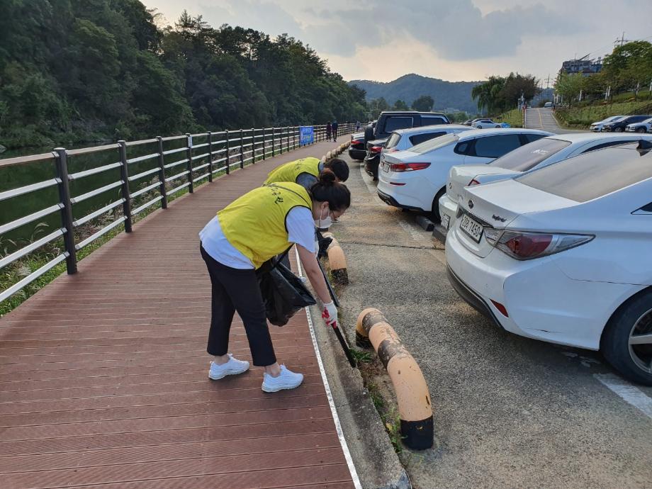 추석연휴 뿌리공원 자원봉사 이미지