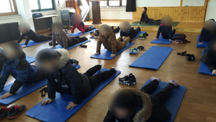 건강기체조와 호흡명상 이미지